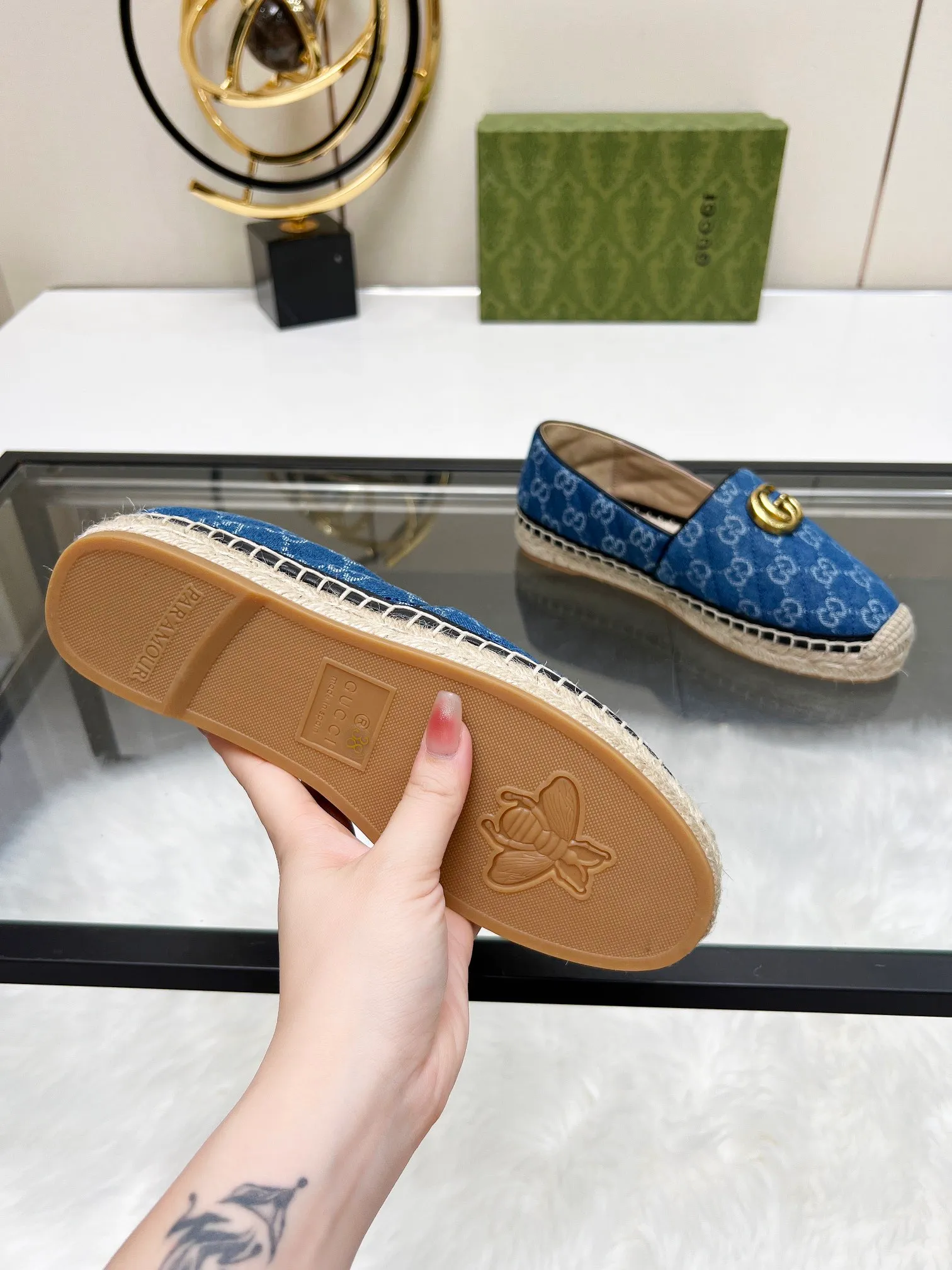 👟👟Ex-factory price 380👟👟 2024 new color early spring Gucci 🗽🗽Gucci classic logo logo canvas fisherman shoes, espadrilles made of double G imported fabric. The color of the brand's double G letter cross-woven pattern will be reinterpreted every season, and the charm of the collection elements will be interpreted through more fresh and eye-catching materials and designs. •Pink, dozens of colors, choose as you like, choose as you like •Women’s style •Number of sizes 35-42
